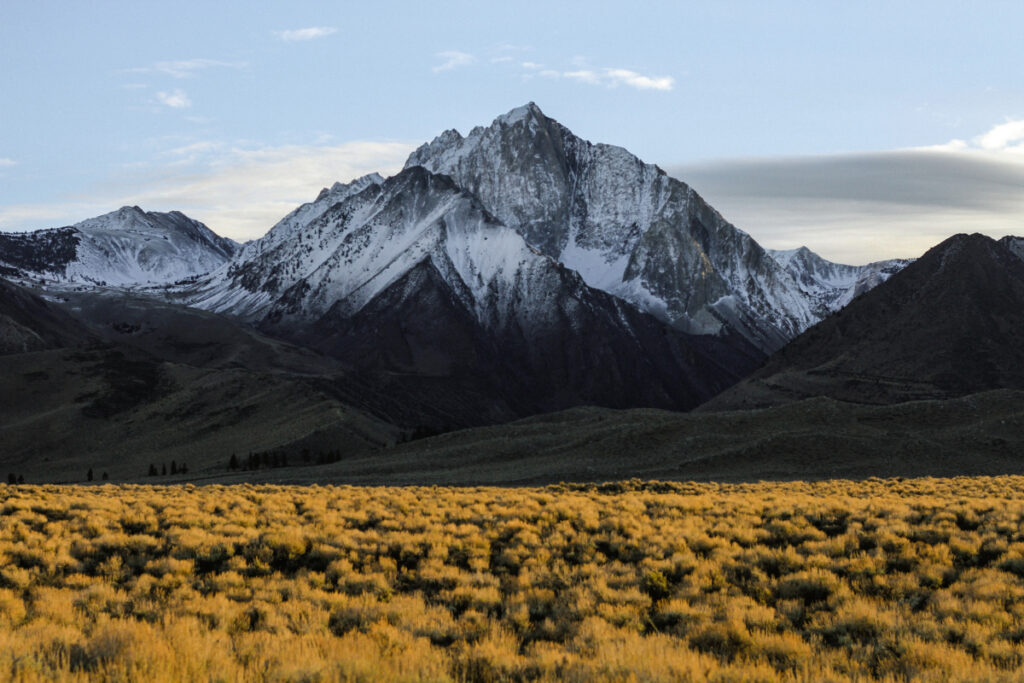 snow mountains 01.jpg